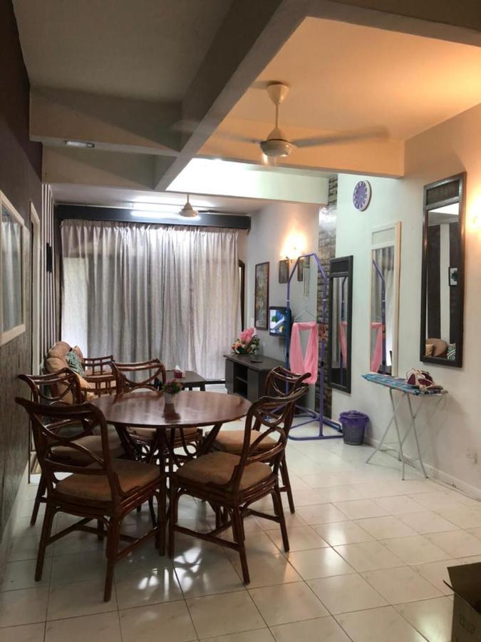 Seri Lagenda Apartment Kuah Esterno foto