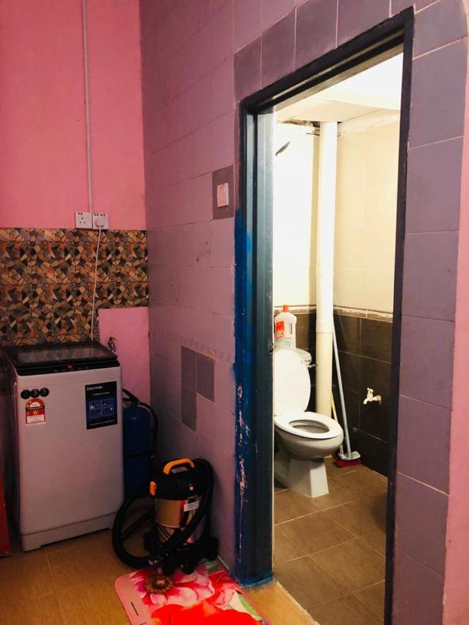 Seri Lagenda Apartment Kuah Esterno foto