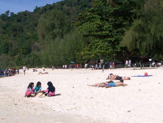Seri Lagenda Apartment Kuah Esterno foto